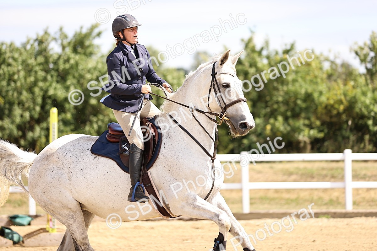 SBM_009795 - Class 8 - Senior Newcomers - 1.10  Open