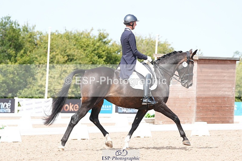 250815-124509-01061 - 016-Ben.JamesToto.light