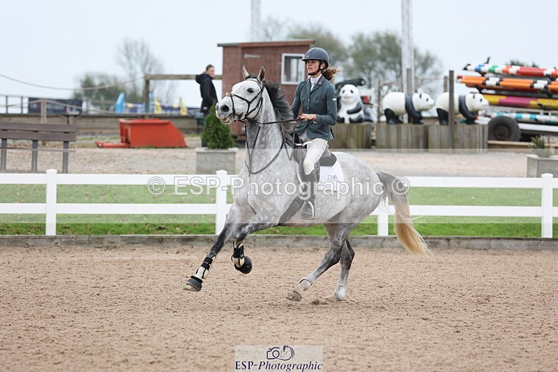 241101A-132441-02078 - FRI Cls 6 Foxhunter and 1.20m Open