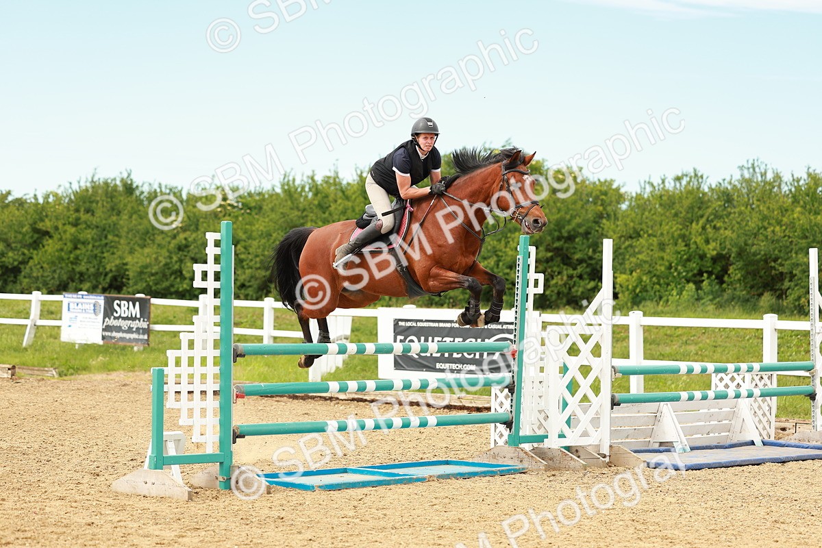 SBM_002170 - Class 4 - Senior Newcomers - 1.10m