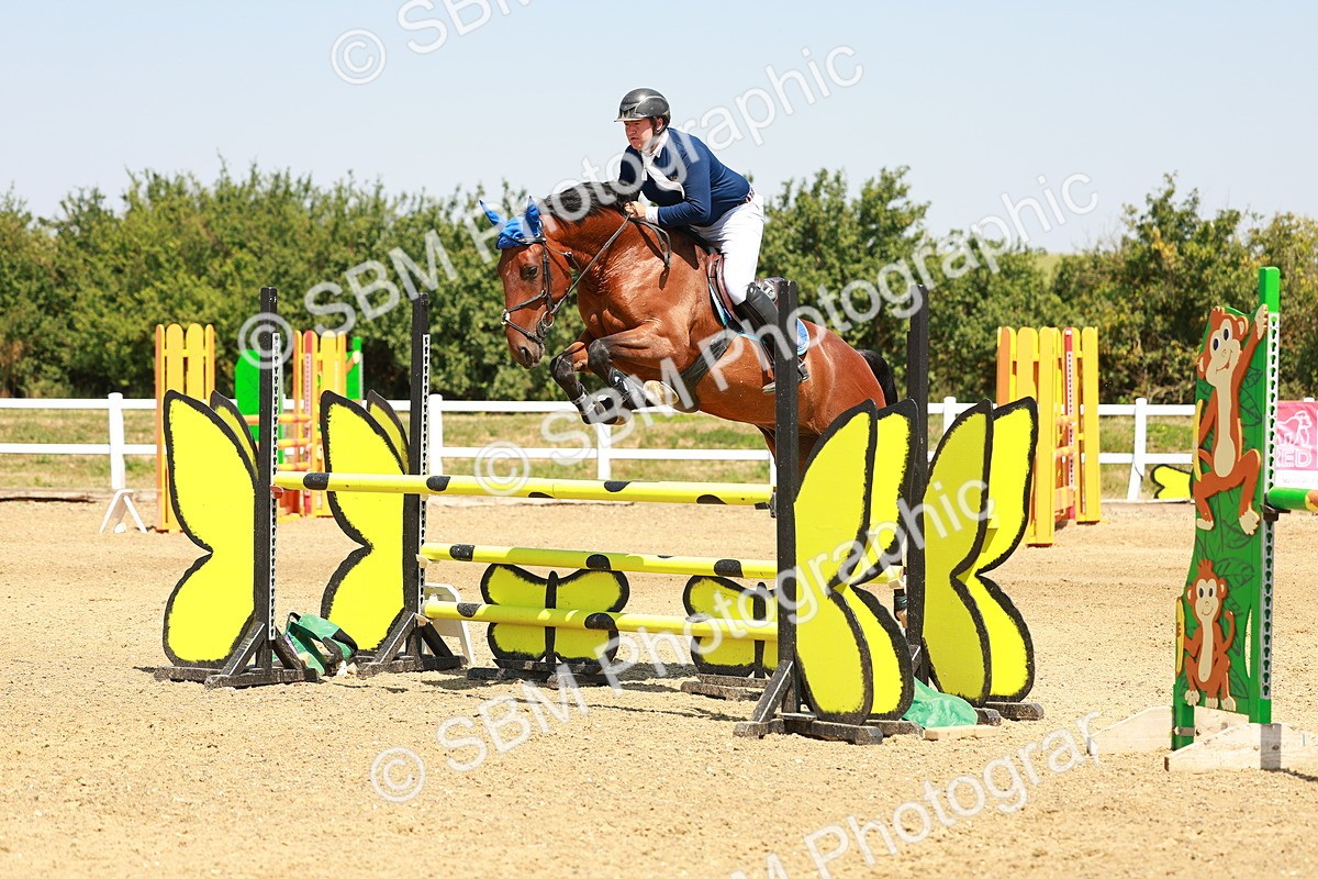 SBM_001424 - Class 4 - Senior Newcomers - 1.10m