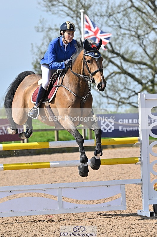 240509A-103919-00943 - Cls 8 Foxhunter