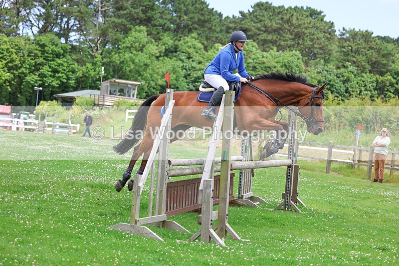 3E7A3618 - Class 6: Hawkins Motors Senior 1.00m Derby