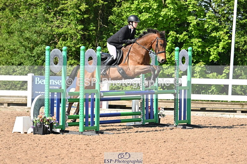 240509A-100030-00319 - Cls 1 British Novice and 90cm Open