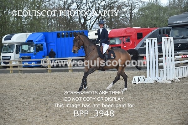 BPP_3948 - CLASS 4 Senior Newcomers/ 1.10m Open