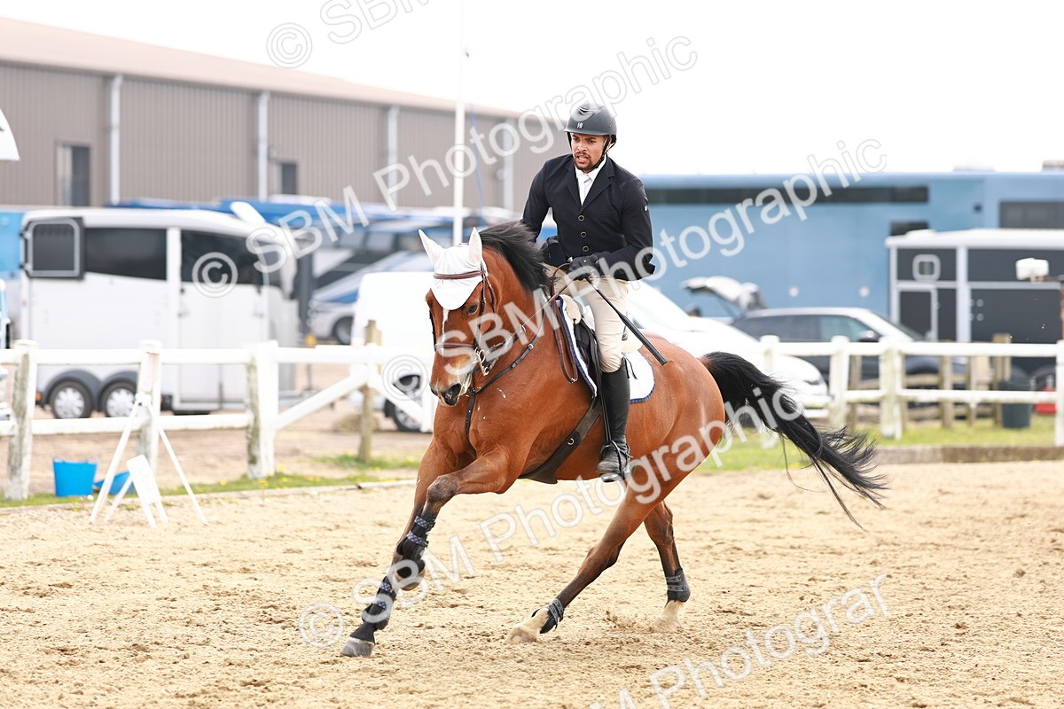  - Class 18 - Senior Newcomers - 1.10m