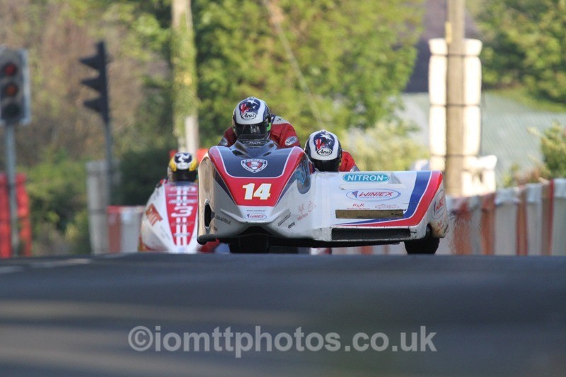 IMG_5464 - Thursday Practice - TT 2013 Side Car