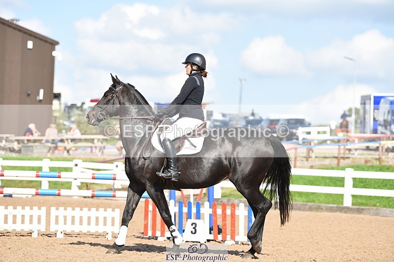 230915A-150220-00735 - Cls 12 1.05m Amateur Qualifier