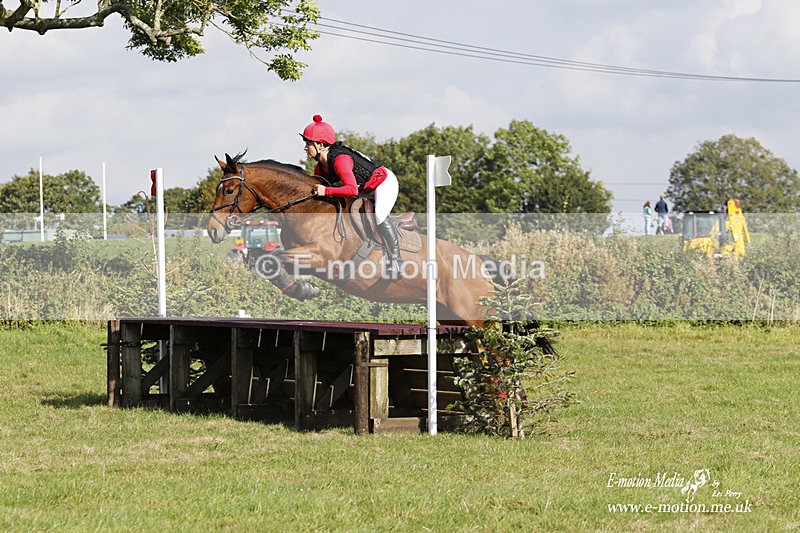  WWHT 171021 3127 - Intermediate (0.90m)  17/10/21