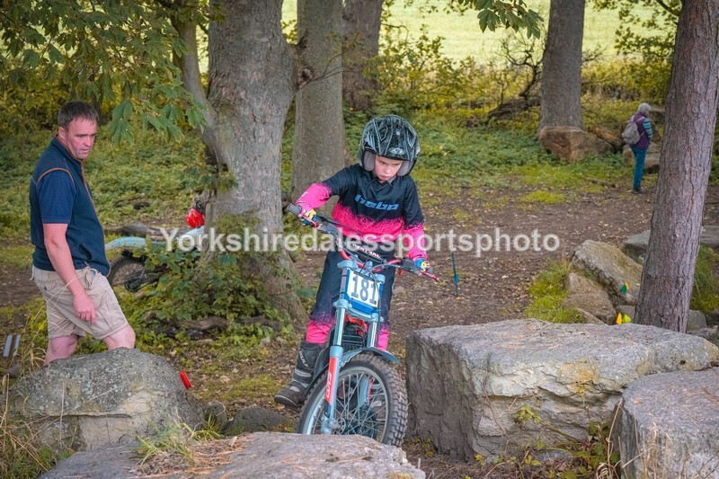 DSCF0385 - Ripon MC Trial 27/09- kids