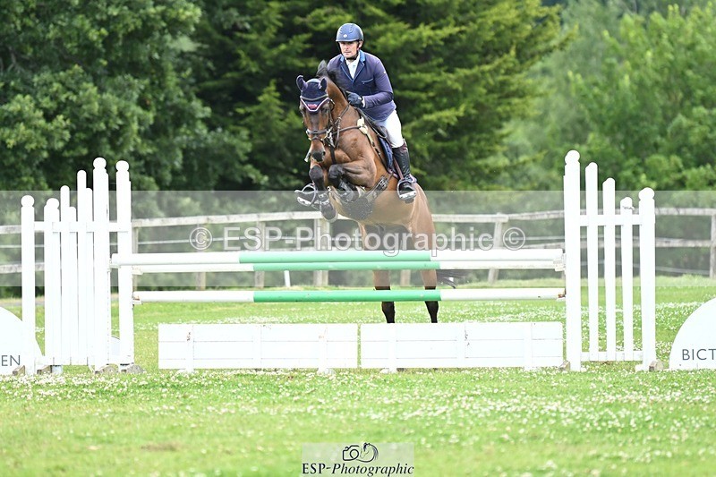 240706-133142-15844 - Cls 41 1.10m Open