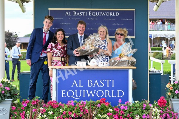 280625-Race 7-Titian-1340 - Race 7 5.25pm Al Basti Equiworld Dubai Amateur Jockeys' Handicap