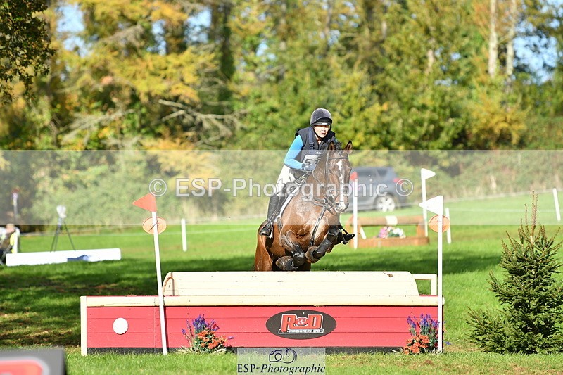 251025A-143903-21252 - G-518-Nicky.Ralph