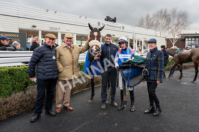 171224-Race 5-Wrappedinrubies-1519 - Race 5