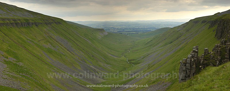 Glacial Valley, High Cup Nick, North Pennines       ref hcn3 - Panoramic Landsapes