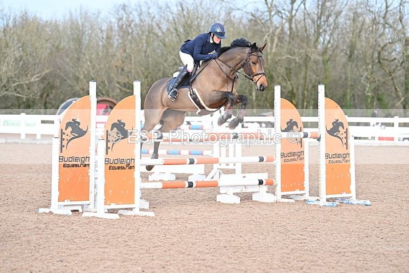 231208A-122203-00664 - Cls 5 Newcomers & 1.10m Open