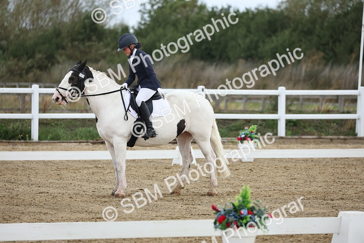 SBM_004228 - Class 8 - Novice 3 Champs