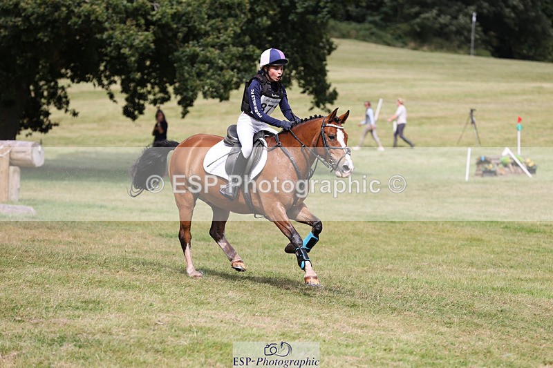 240825X-150805-35177 - 80cm XC 14.30 to 15.30