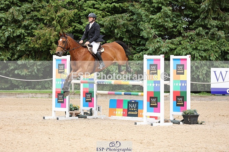 240711-153332-28995 - Cls 124 Foxhunter