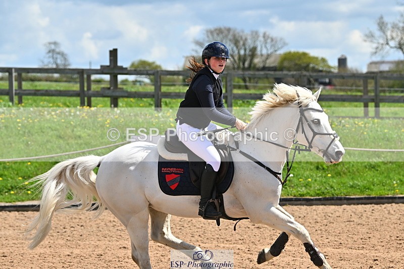 240504A-125011-01649 - Cls 4 Blue Chip Pony Newcomers & 1m Open