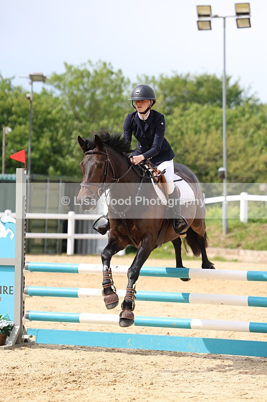3E7A8677 - Class 4: Senior British Novice/90cm open