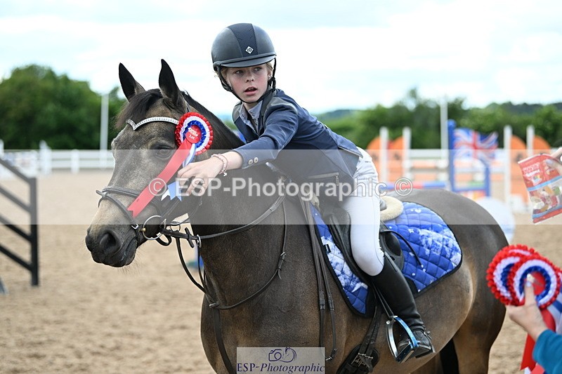 240608A-153205-01653 - Cls 11 Pony Newcomers and 1m Open