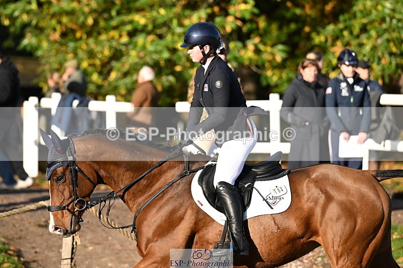 251024A-093422-06121 - B-104-Millie.Juleff