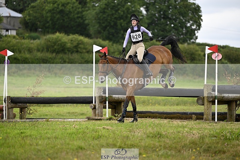 240630-124420-00922 - 928-Hannah_Jolliff-Maskerade