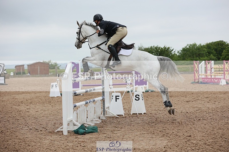 250524-130901-04929 - Cls 15 Snr Fox 1st Rnd