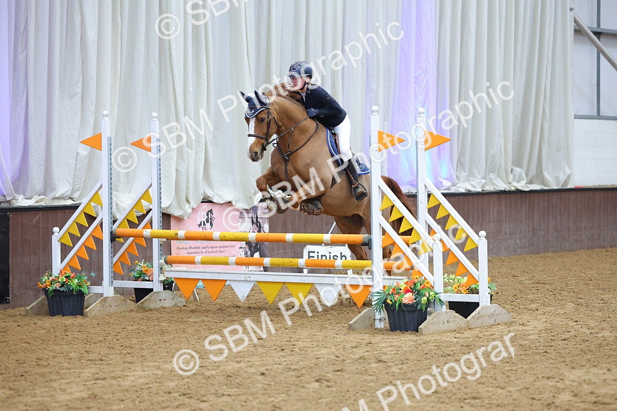 SBM_009477 - Class 20 - Senior British Novice/ 90cm Open - First Round (0.90m)