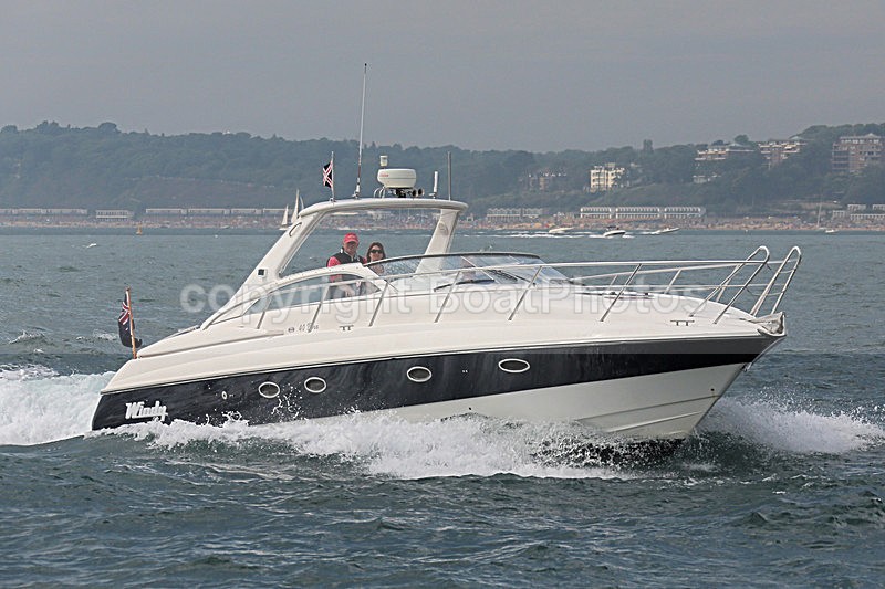 150822 RUNNING BEAR - WINDY WT7A1005 - BOURNEMOUTH AIR SHOW -SATURDAY 22nd AUGUST 2015