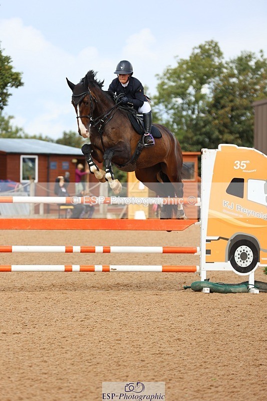 250911-121336-01380 - Cls 3 Snr Foxhunter