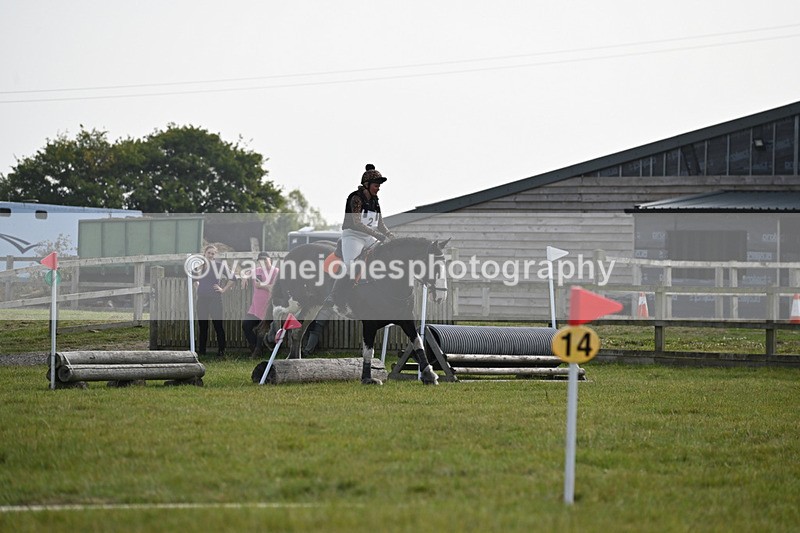 WJ6_9864 - 40cm XC Time 10:05 to 10:36