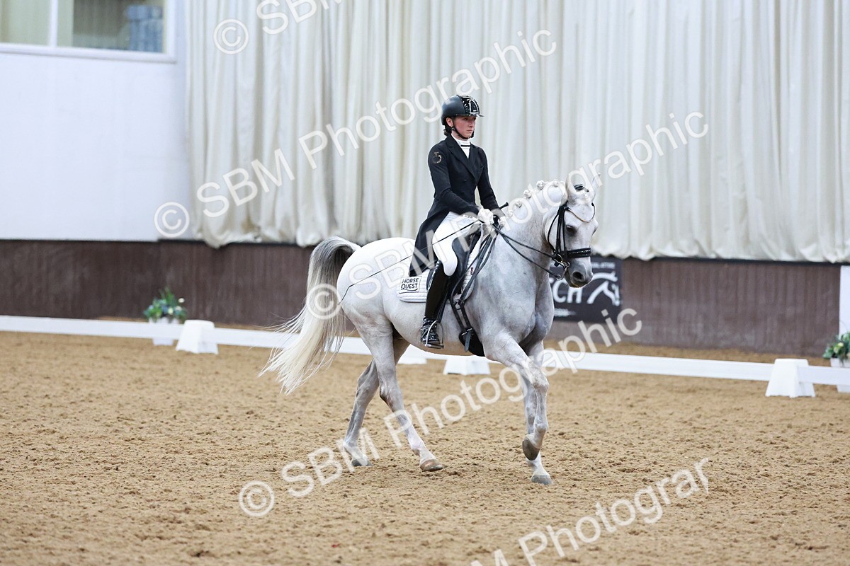 SBM_020896 - Class 13 - FEI INT I - 16.26-17.14