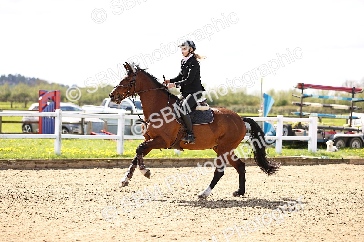 SBM_004391 - Class 17 - Senior Newcomers - 1.10m
