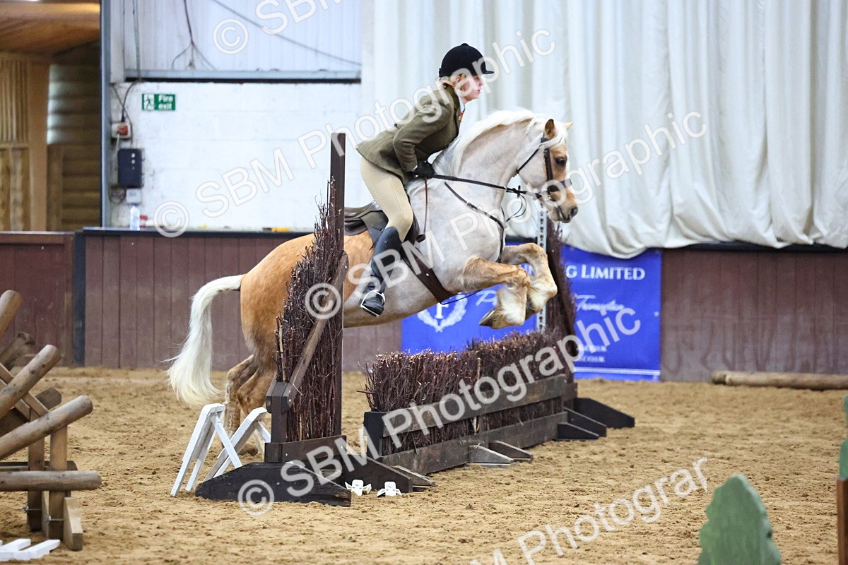 SBM_003082 - Class 35 - 60cm Training Stakes