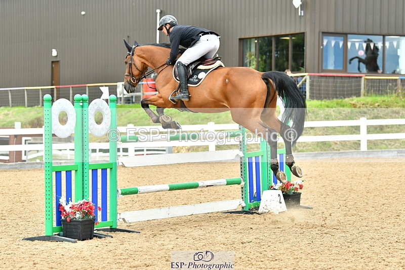 230721A-144238-07056 - Cls 22, 1 Star Gold 1.30m