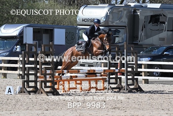 BPP_9983 - CLASS 19 SUN Senior British Novice/ 90cm Open