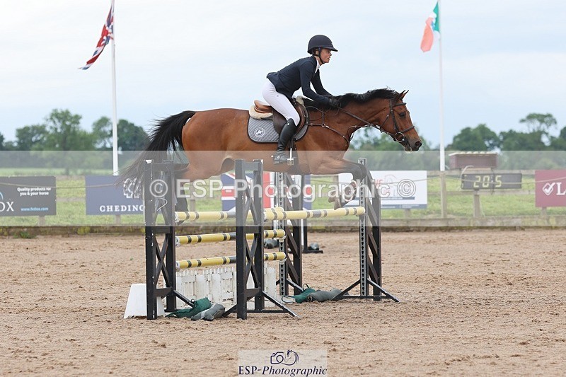 250524-101037-04087 - Cls 13  A&B 1.05m & 1.10m open