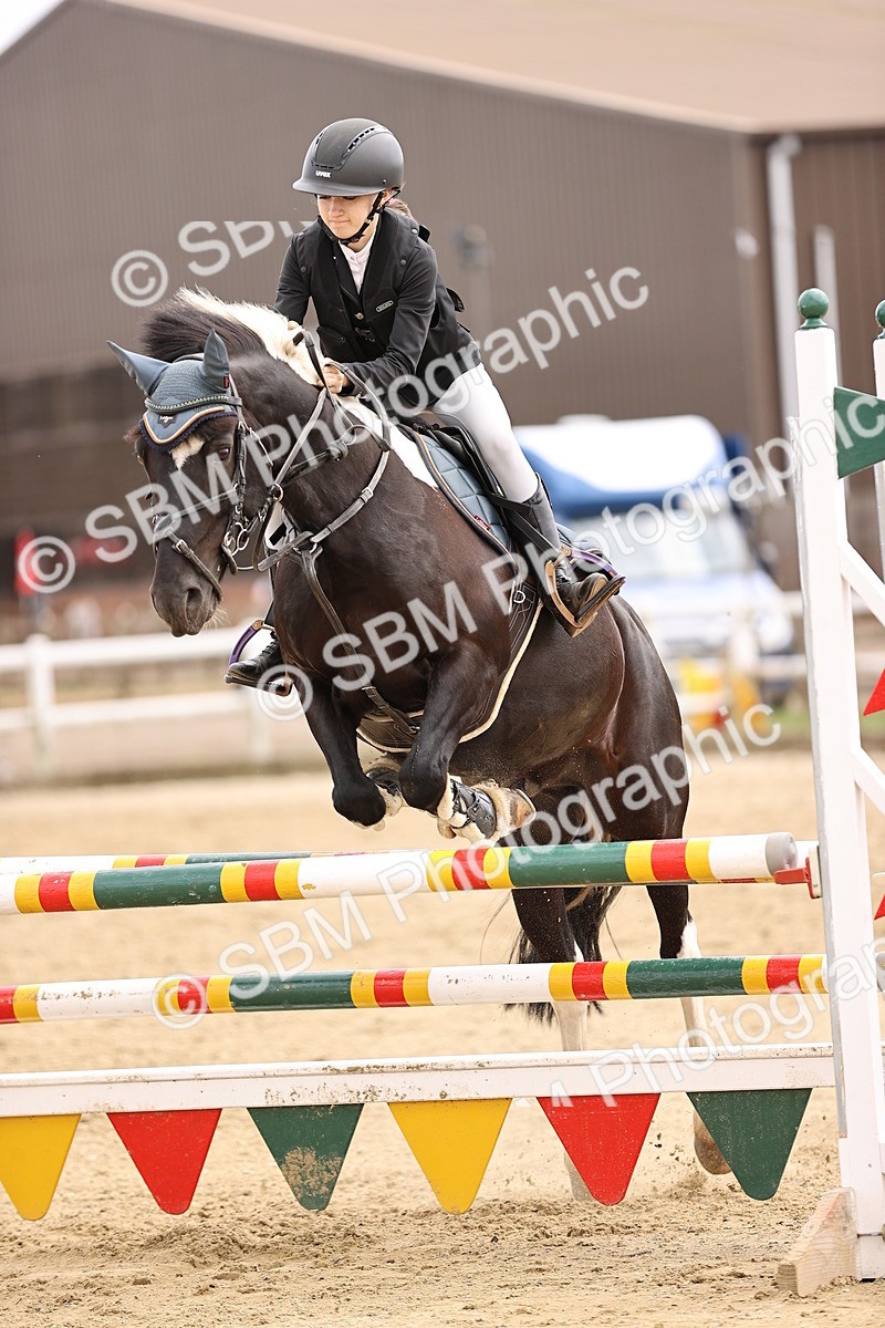SBM_000335 - Class 4 - 1m showjumping
