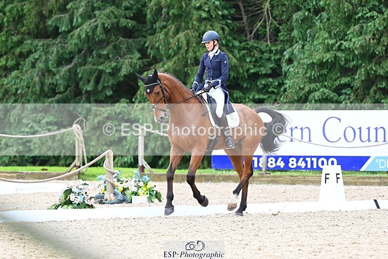 240524-090240-07636 - 501-BRUNO_FG-Edie_Campbell