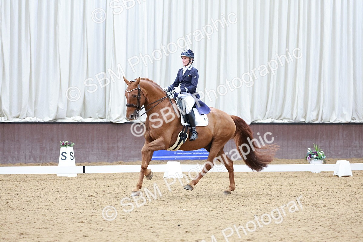 SBM_020866 - Class 13 - FEI INT I - 16.26-17.14