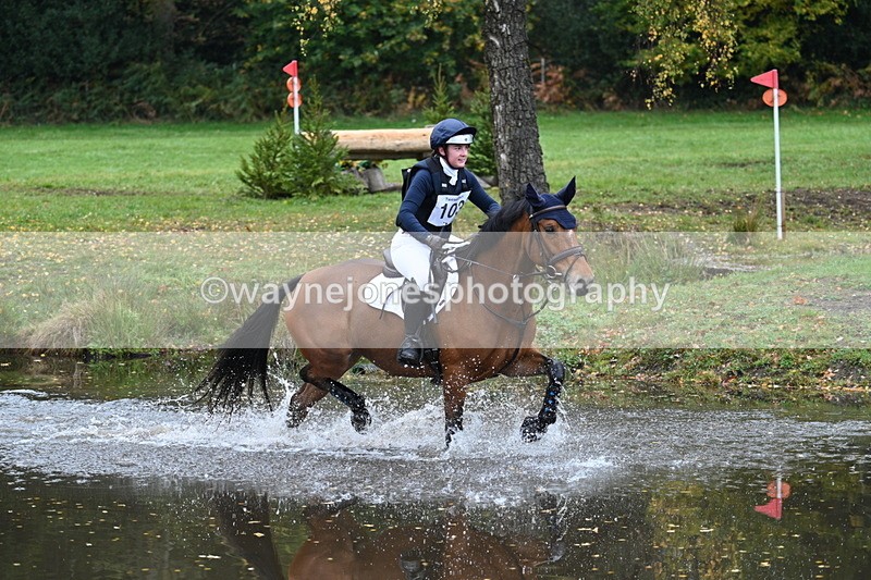 WJ7_3150 - Time 10:47 to 11:11 at the water