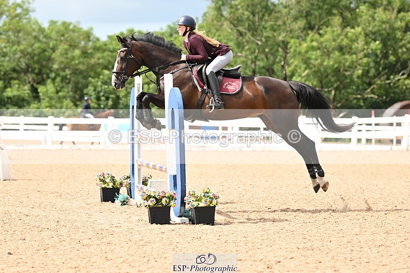 240726A-153713-02320 - Cls 11 1.05m Amateur Qualifier