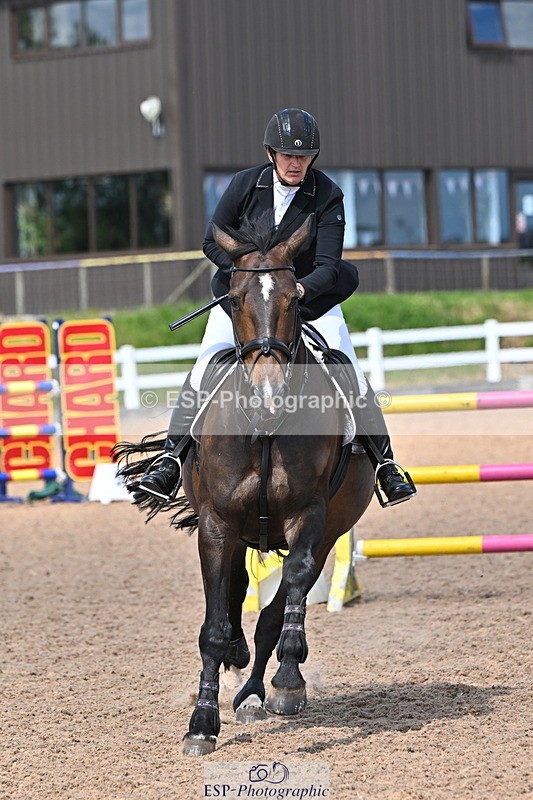 240619A-160328-01114 - Cls 5 Snr Foxhunter and 1.20m Open
