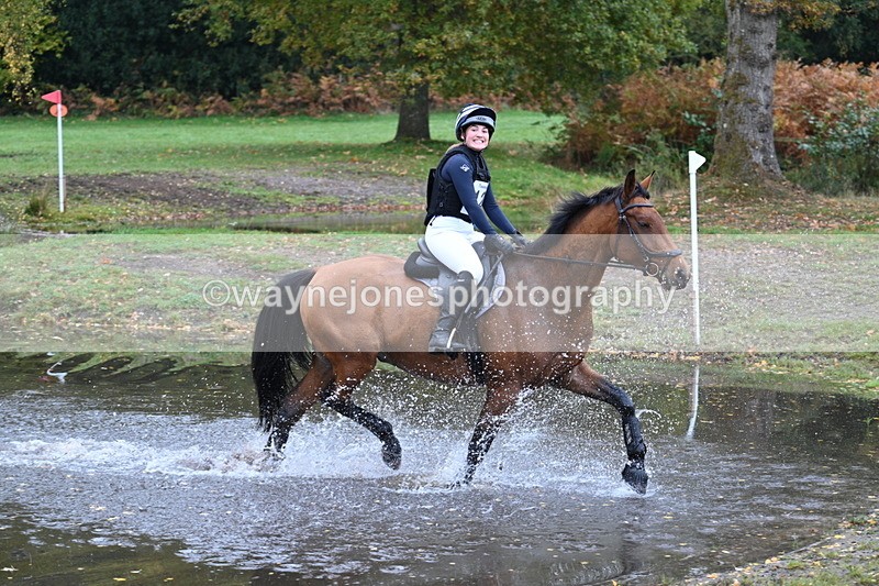 WJ7_3098 - Time 10:47 to 11:11 at the water