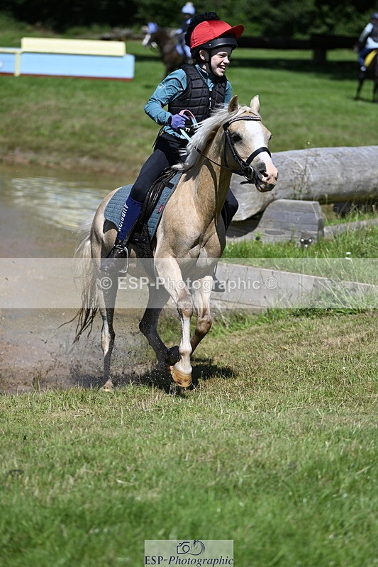 240728B-112545-01043 - Theo's Group XC