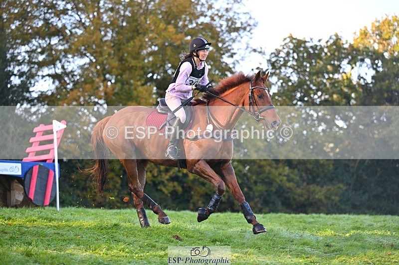 241026-095432-11075 - 308-Rachel.Lawson-RED.STAG