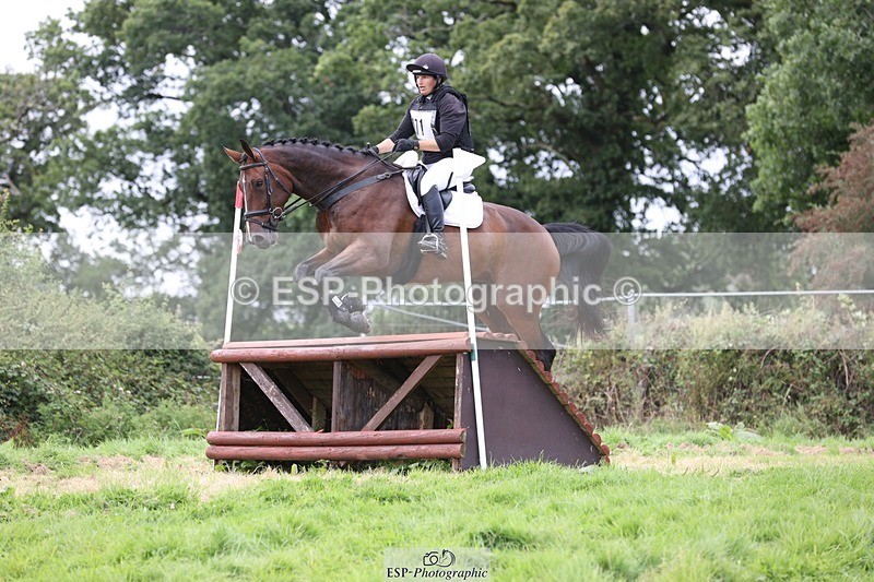 230820X-140242-3687 - BE100 XC 14.00 to 15.00 End