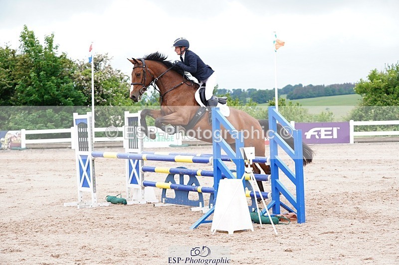 250524-114618-06433 - Cls 21 A&B Snr Disco & 1.00m Open